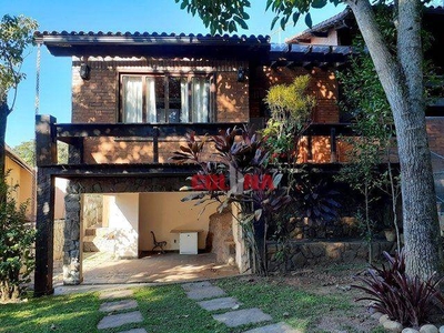 Casa em Pendotiba, Niterói/RJ de 215m² 4 quartos à venda por R$ 989.000,00
