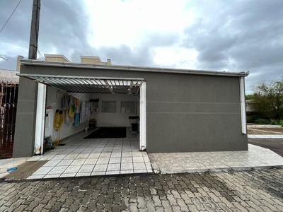 Casa em Xaxim, Curitiba/PR de 152m² 4 quartos à venda por R$ 423.000,00