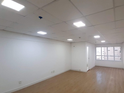 Sala em Centro, Barueri/SP de 38m² para locação R$ 1.400,00/mes