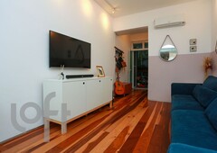 Apartamento à venda em Copacabana com 78 m², 2 quartos, 1 suíte