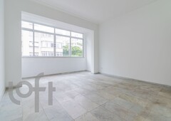 Apartamento à venda em Copacabana com 100 m², 3 quartos