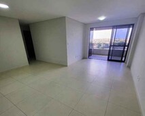 Apartamento para aluguel possui 108 metros quadrados com 3 quartos em Farol - Maceió - Ala