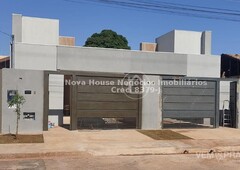 Casa Térrea com 3 Quartos à Venda por R$ 450.000