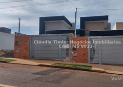 Casa Térrea com 3 Quartos à Venda por R$ 450.000