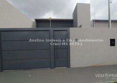 Casa Térrea com 4 Quartos à Venda por R$ 450.000