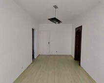 Lindo apartamento de 01 dorm em prédio de Frente para Praia no Embaré em Santos/SP