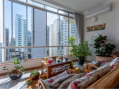 Apartamento em Higienópolis, São Paulo/SP de 220m² 3 quartos à venda por R$ 1.979.000,00