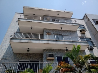 Apartamento em Vila Valqueire, Rio de Janeiro/RJ de 120m² 2 quartos à venda por R$ 377.000,00