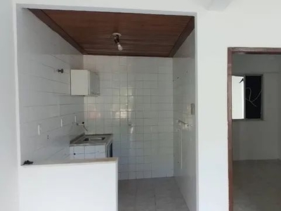 Apartamento para aluguel tem 60 metros quadrados com 1 quarto em Itapuã - Salvador - BA