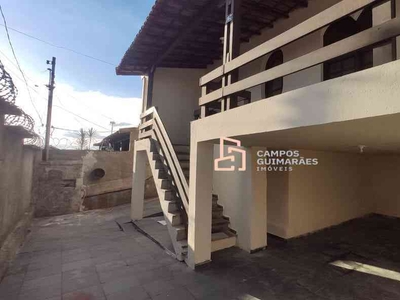 Casa com 4 quartos para alugar no bairro Alípio de Melo, 202m²