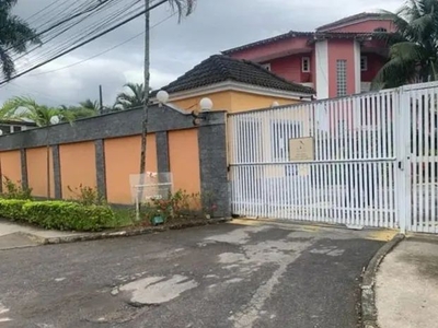 Casa condomínio fechado vargem Grande 2.800