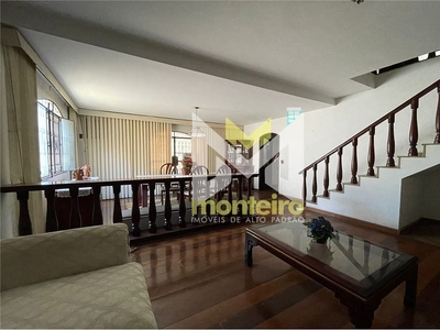 Casa em Campo Grande, Rio de Janeiro/RJ de 900m² 4 quartos à venda por R$ 1.049.000,00