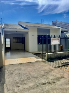 Casa em Conjunto Habitacional Lea Leal, Maringá/PR de 100m² 3 quartos à venda por R$ 319.000,00