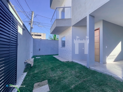 Casa em Praia de Carapebus, Serra/ES de 120m² 3 quartos à venda por R$ 459.000,00