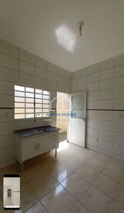 Casa em Residencial e Comercial Cidade Jardim, Pindamonhangaba/SP de 56m² 2 quartos para locação R$ 1.000,00/mes