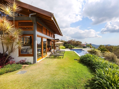 Casa em Roseiral, Petrópolis/RJ de 470m² 4 quartos à venda por R$ 5.979.000,00