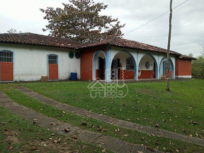 Chácara em Venda da Cruz, São Gonçalo/RJ de 168m² 5 quartos à venda por R$ 629.000,00