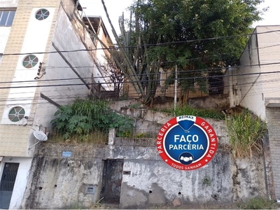 Terreno em Mundo Novo, Juiz de Fora/MG de 200m² à venda por R$ 158.000,00