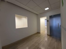 Sala para alugar no bairro Funcionários, 115m²