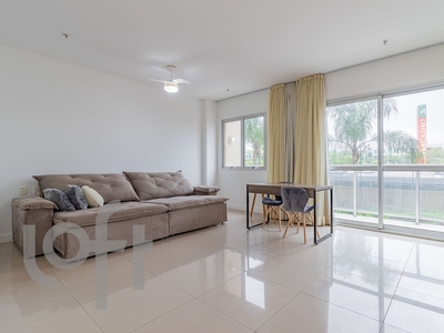 Apartamento à venda em Barra da Tijuca com 71 m², 1 quarto, 1 suíte, 1 vaga
