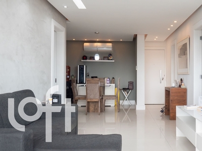 Apartamento à venda em Barra da Tijuca com 80 m², 2 quartos, 1 suíte, 1 vaga