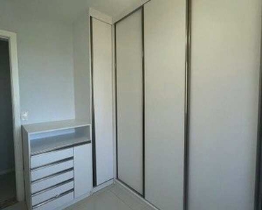 Lindo apartamento de 2 quartos, andar alto, vista livre, bem ventilado, móveis planejados