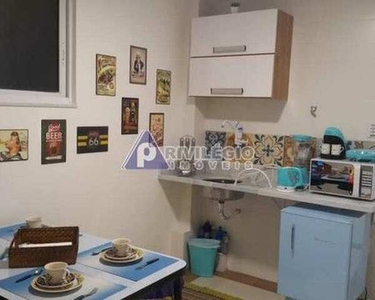 Privilégio imóveis vende: Sala comercial em excelente ponto em Copacabana!