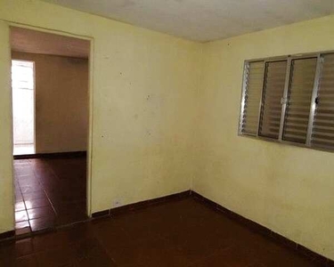 Sobrado com 3 Casas e 2 Vagas no Jd Guarujá