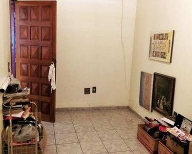 Vendo casa 2 quartos + casa de fundos, na Guariroba