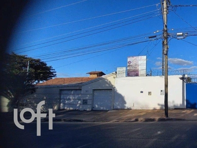 Apartamento à venda em Rio Branco com 80 m², 4 quartos, 2 suítes, 2 vagas