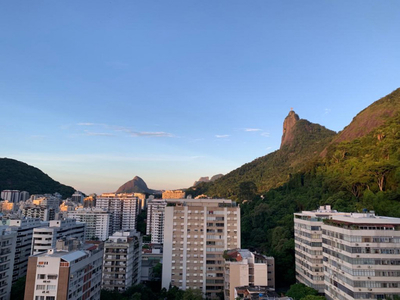 Apartamento Botafogo perto do metrô para dividir com vista