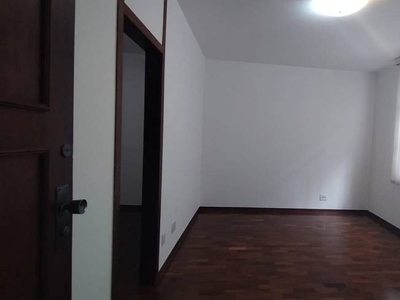 Apartamento com 3 Quartos e 3 banheiros para Alugar, 105 m² por R$ 2.600/Mês