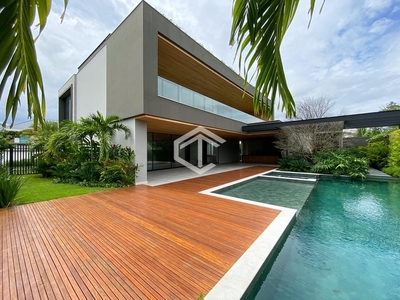 Casa em Barra da Tijuca, Rio de Janeiro/RJ de 1230m² 5 quartos à venda por R$ 16.799.000,00