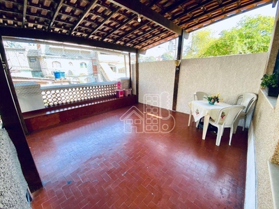 Casa em Barro Vermelho, São Gonçalo/RJ de 260m² 5 quartos à venda por R$ 519.000,00