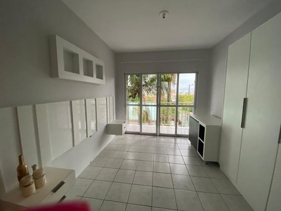 Casa em Canasvieiras, Florianópolis/SC de 60m² 2 quartos para locação R$ 1.800,00/mes