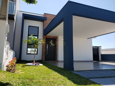 Casa em Jacaré, Cabreúva/SP de 167m² 3 quartos à venda por R$ 979.000,00