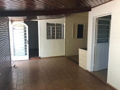 Casa em Jardim Itamaraty, Mogi Guaçu/SP de 98m² 2 quartos para locação R$ 900,00/mes