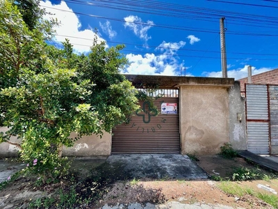 Casa em Nossa Senhora das Dores, Caruaru/PE de 180m² 2 quartos à venda por R$ 159.000,00