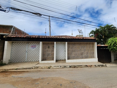 Casa em Nova Caruaru, Caruaru/PE de 0m² 3 quartos para locação R$ 2.720,00/mes
