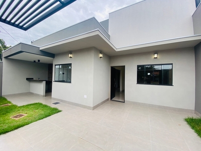 Casa em Parque Residencial Rita Vieira, Campo Grande/MS de 90m² 3 quartos à venda por R$ 494.000,00