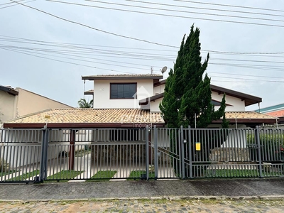 Casa em Quiririm, Taubaté/SP de 230m² 2 quartos para locação R$ 4.000,00/mes