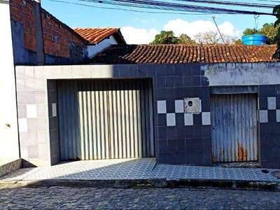 Casa em Rendeiras, Caruaru/PE de 50m² 2 quartos à venda por R$ 192.000,00