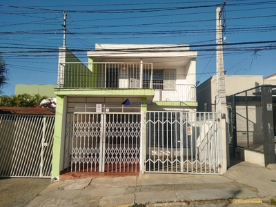 Sobrado em Anhangabaú, Jundiaí/SP de 196m² 3 quartos à venda por R$ 649.000,00