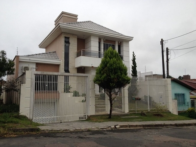Sobrado em Capão Raso, Curitiba/PR de 390m² 5 quartos à venda por R$ 2.949.000,00