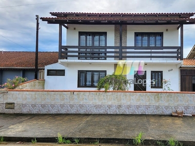 Sobrado em Ubatuba, São Francisco Do Sul/SC de 176m² 4 quartos à venda por R$ 749.000,00