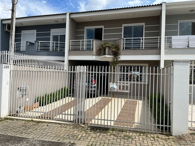 Sobrado em Vila Bancária, Campo Largo/PR de 145m² 3 quartos à venda por R$ 649.000,00