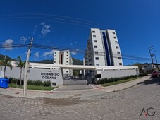 Apartamento para aluguel possui 53 metros quadrados com 2 quartos em Praia de Fora - Palho