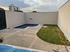 Casa com 3 quartos à venda no bairro Vila Rosa, 259m²