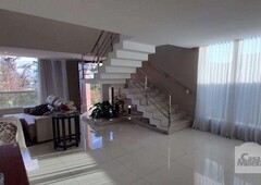 Casa com 4 quartos à venda no bairro Chácara Cotia, 340m²
