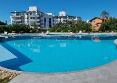 Lindo apartamento em condomínio frete mar (C149)